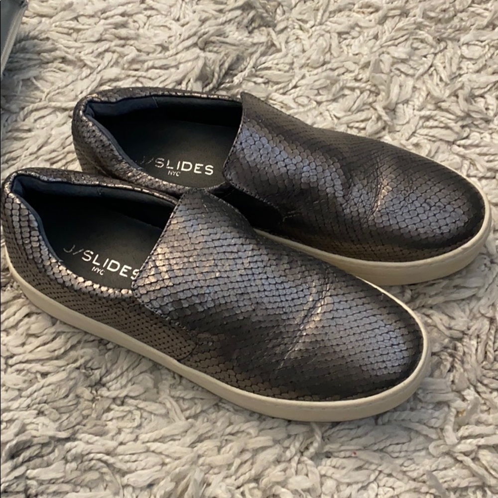 JSLIDES sneakers